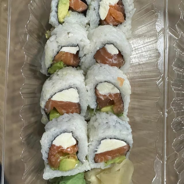 Philly Roll (8 Pieces).