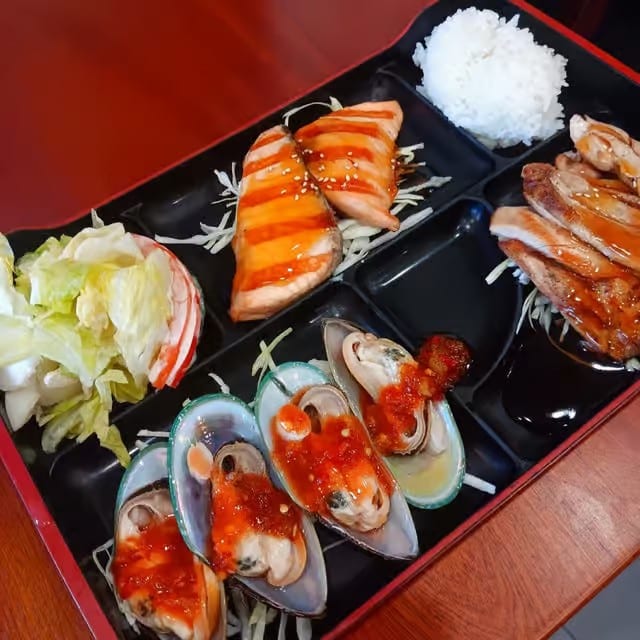 3 Item Bento Box.
