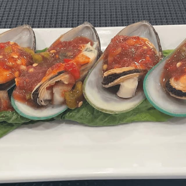 Spicy Green Mussels.