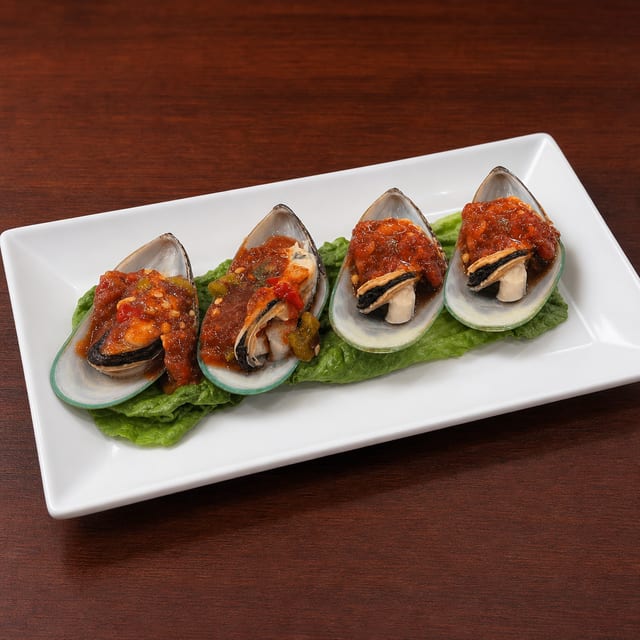 Spicy Green Mussels.