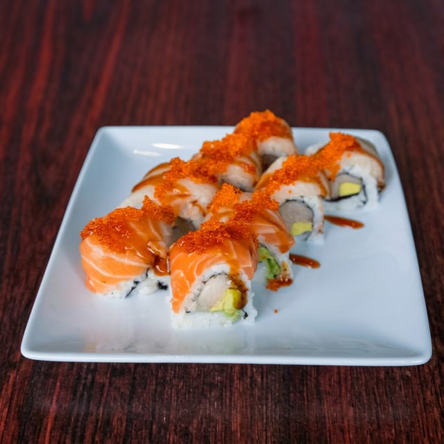 Hamachi Lover Roll.