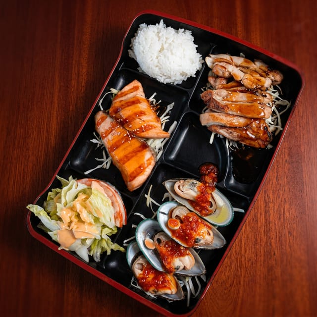 3 Item Bento Box.