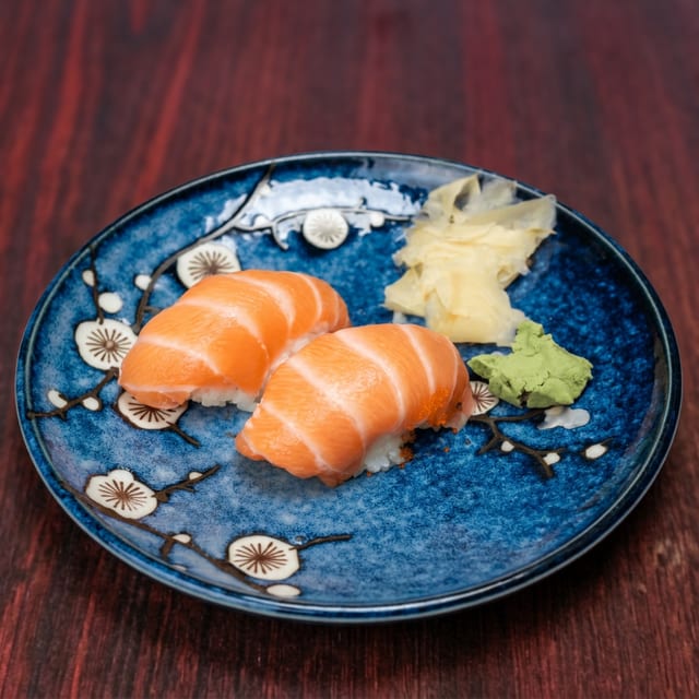 Sake Nigiri.