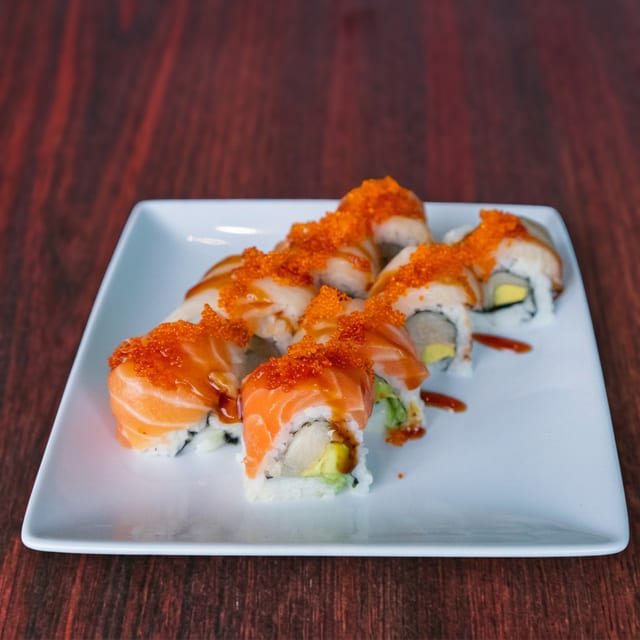 Hamachi Lover Roll.