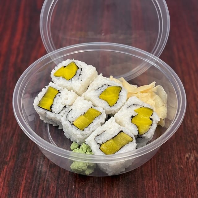 Oshinko Roll.
