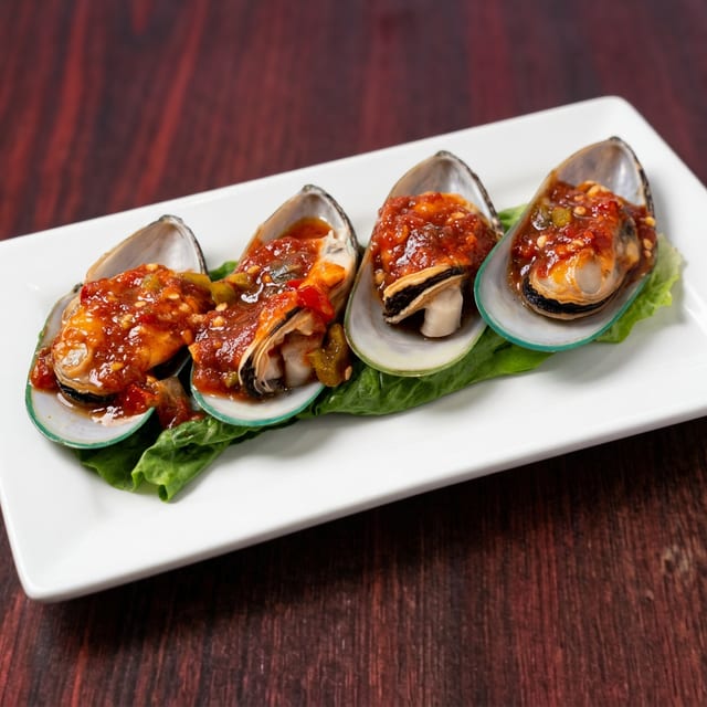 Spicy Green Mussels.