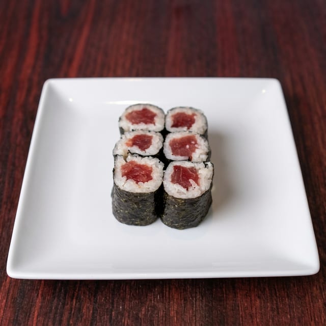 Tekka Maki (6 Pieces).